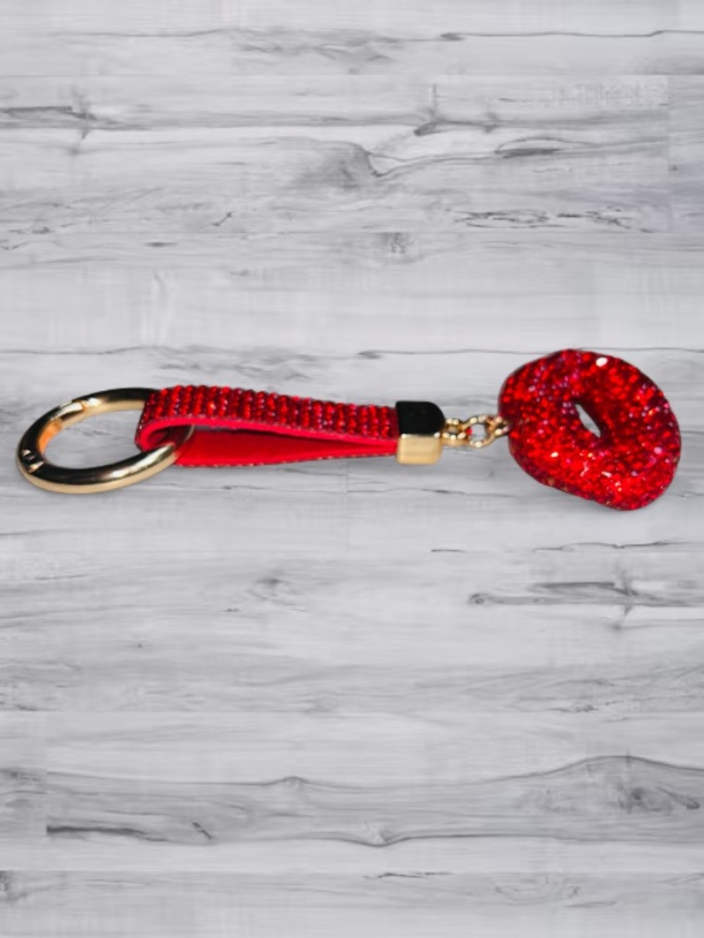 🆕💋 Crystal Rhinestone Lips On Strap Keychain Charm - Picture 7 of 10